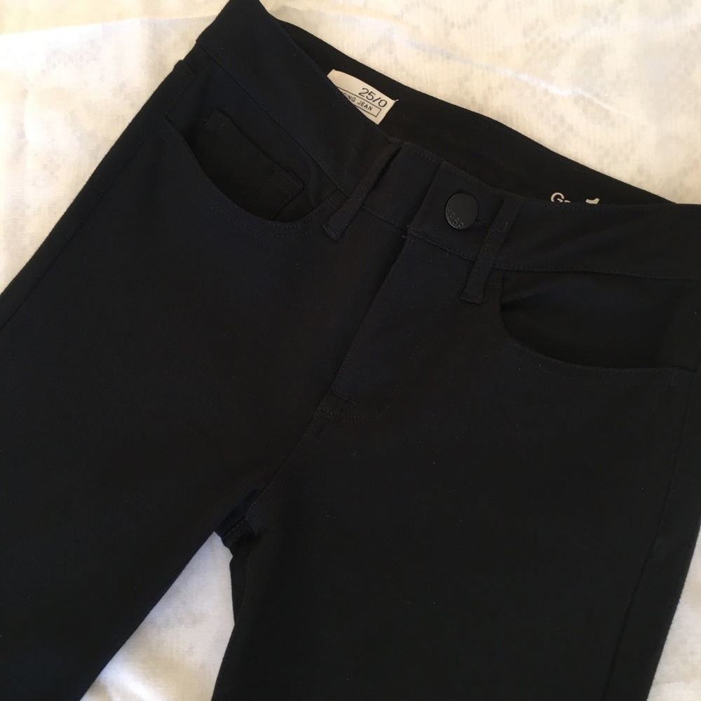 Gap 1969 Legging Jean. Ladies size 25/0🍷 - Picture 2 of 6